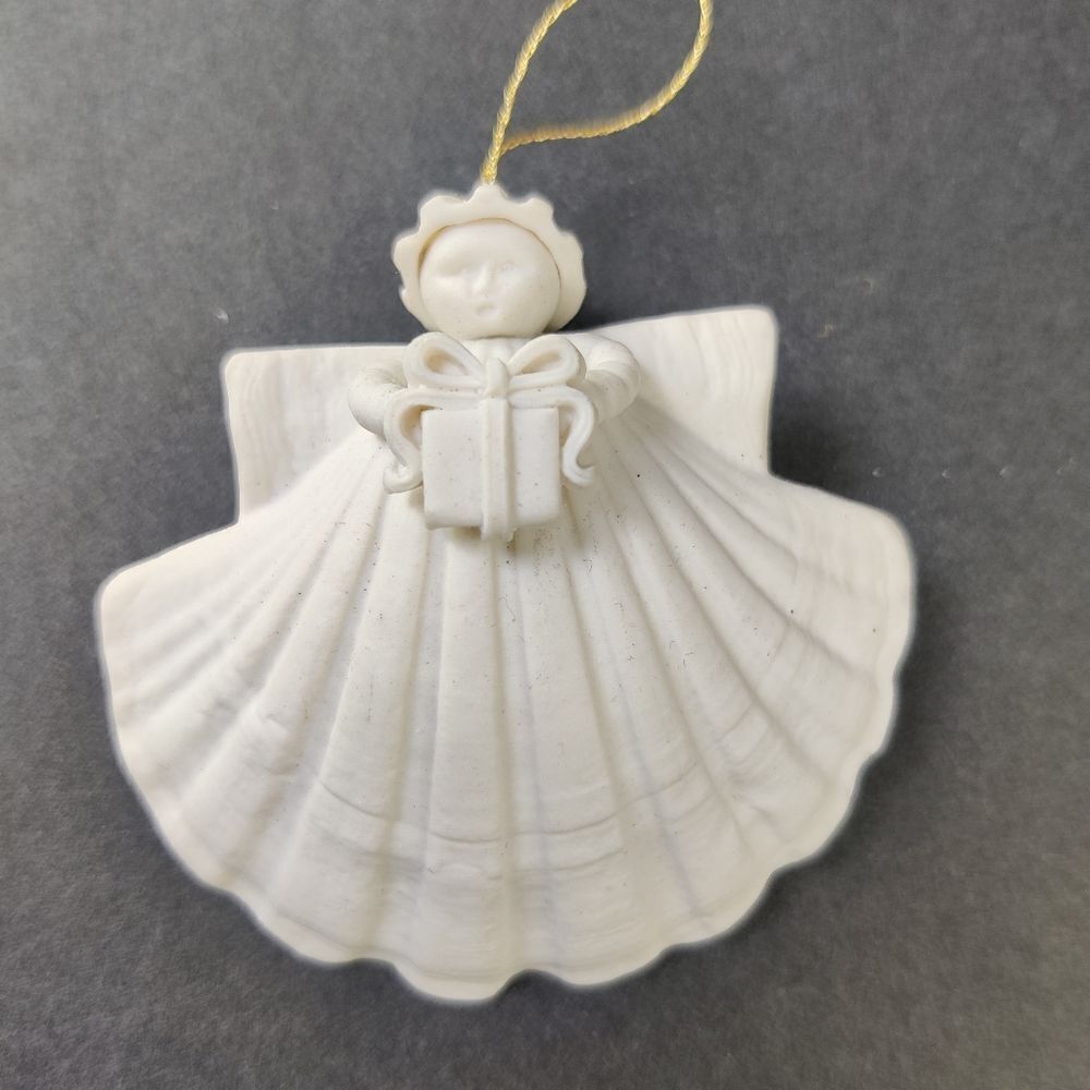 🎅 Margaret Furlong Ornament Vintage 1991 Gift Shell Angel Porcelain Ceramic 3"